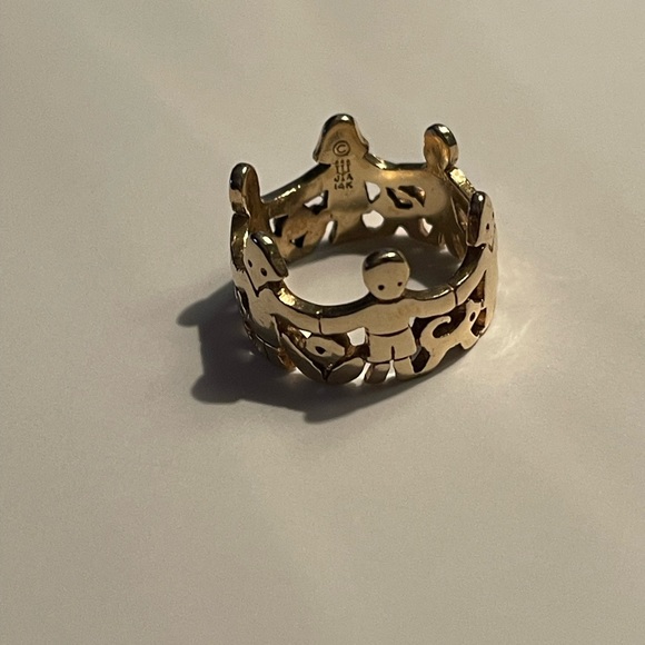 ✨✨Retired James Avery Ring✨✨ - Picture 2 of 6